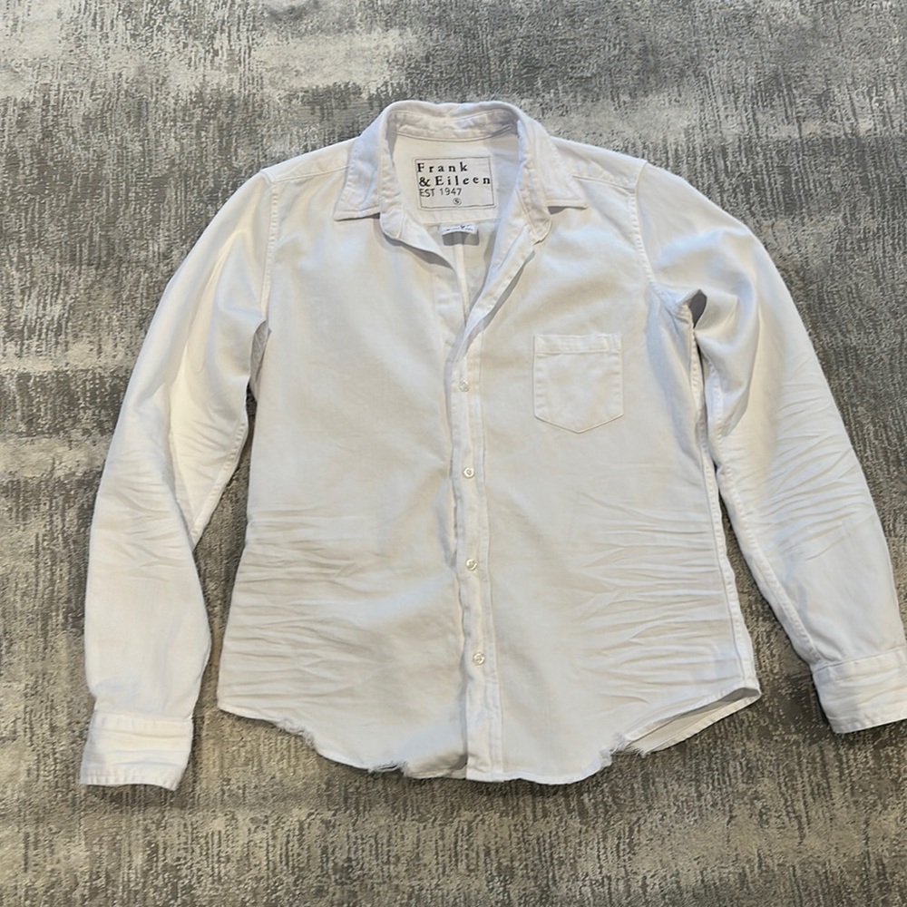 Frank & Eileen Barry white denim button down